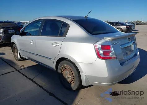 2011 Nissan Sentra 2.0S z USA, uszkodzony, nr VIN 3N1AB6AP1BL640403